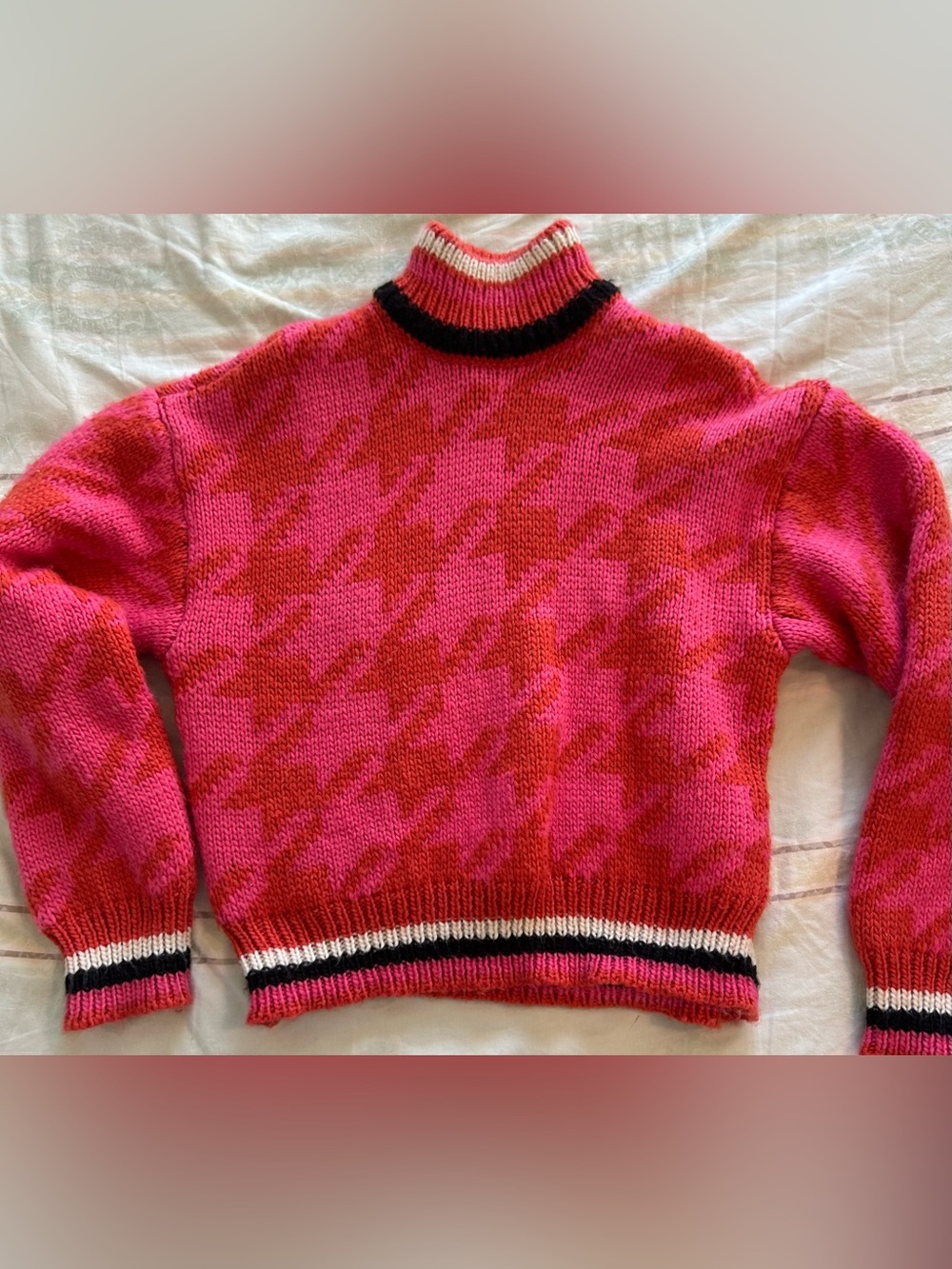 Vero Moda EUC Pink & Red Houndstooth Turtleneck Sweater